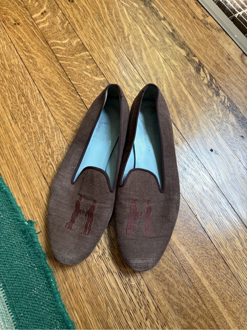 Hadleigh’s Linen Slip on loafers